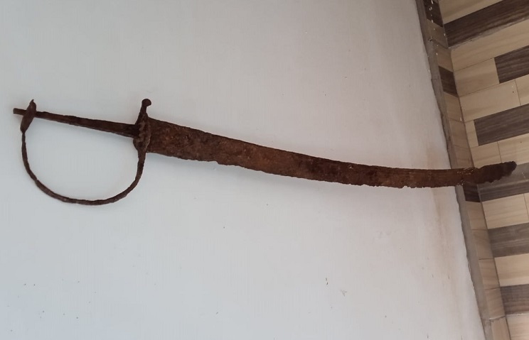 Artefato encontrado por morador em Oeiras. Foto: reprodução Artefato encontrado por morador em Oeiras. Foto: reprodução