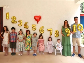 Mãe de oito filhos está à espera de gêmeos, paulistana faz sucesso nas redes sociais 